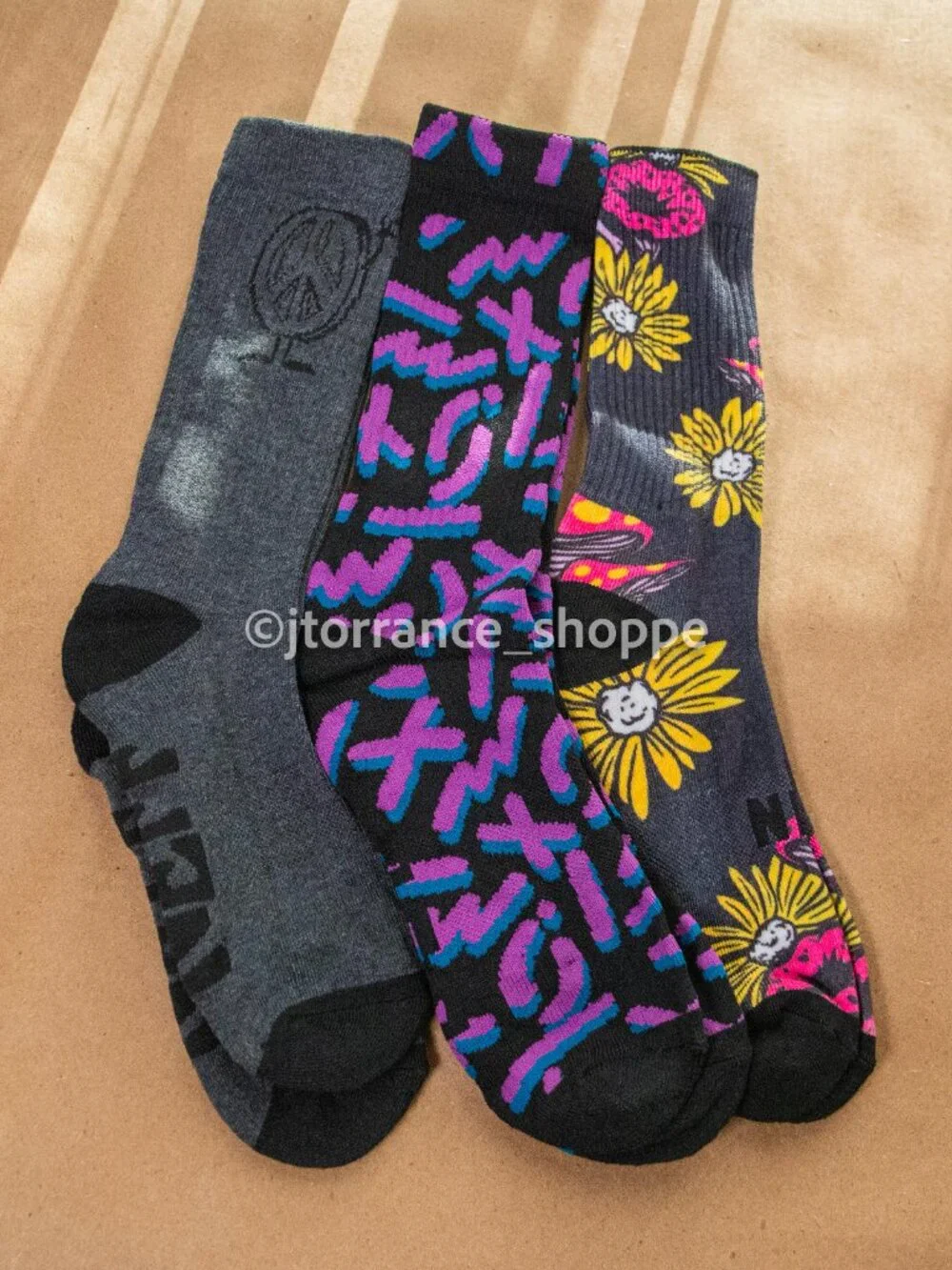 3-PACK (9 pairs) Neff Unisex Crew Socks 6-12 animal mushroom camo graphic prints